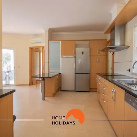 Nyaraló #102 V5 Clube By Holidays *