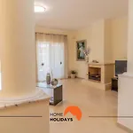 #102 V5 Clube By Holidays