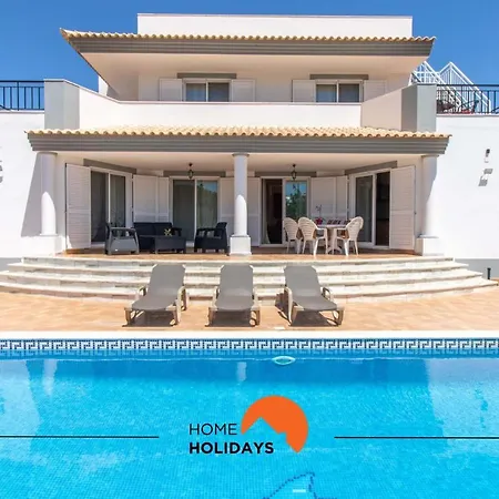 #102 V5 Clube By Holidays *
