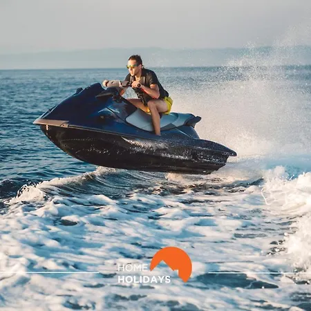 #102 V5 Clube By Holidays Holiday home *