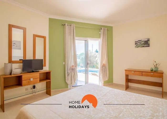 #102 V5 Clube By Holidays *