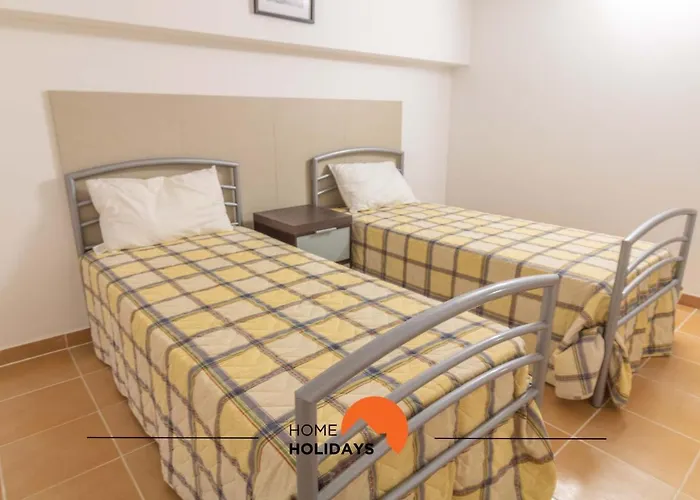 #102 V5 Clube By Holidays Holiday home *