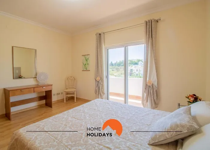 #102 V5 Clube By Holidays Holiday home