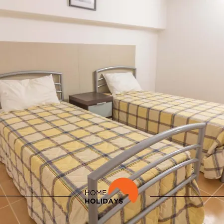 #102 V5 Clube By Holidays Vakantiehuis *